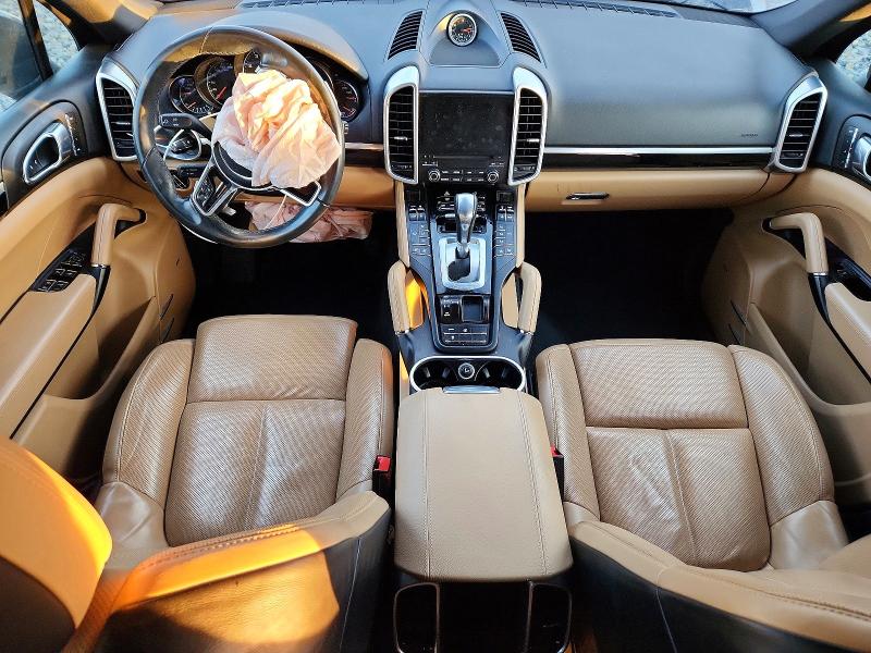 Photo 8 from auction – 2017 PORSCHE CAYENNE with VIN WP1AA2A24HKA89888