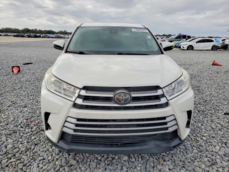 Photo 5 from auction – 2019 TOYOTA HIGHLANDER with VIN 5TDZARFH2KS050422