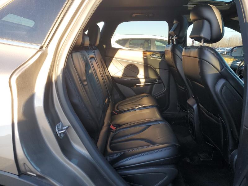 Photo 11 from auction – 2016 LINCOLN MKC SELECT with VIN 5LMCJ2C90GUJ21431