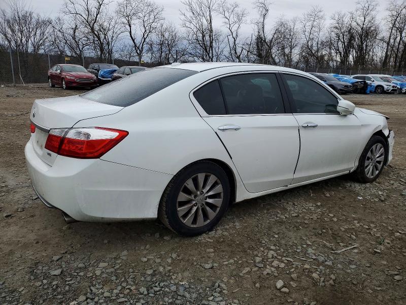 Photo 3 from auction – 2015 HONDA ACCORD with VIN 1HGCR3F85FA001084