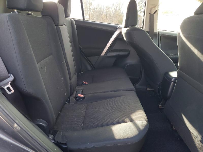 Photo 11 from auction – 2018 TOYOTA RAV4 with VIN JTMBFREV8JJ748605