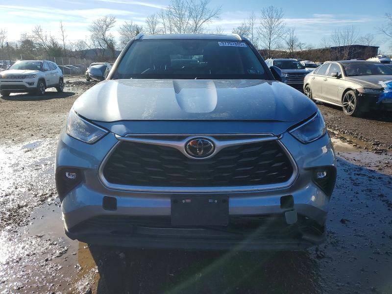 Photo 5 from auction – 2021 TOYOTA HIGHLANDER with VIN 5TDGZRBH5MS101114
