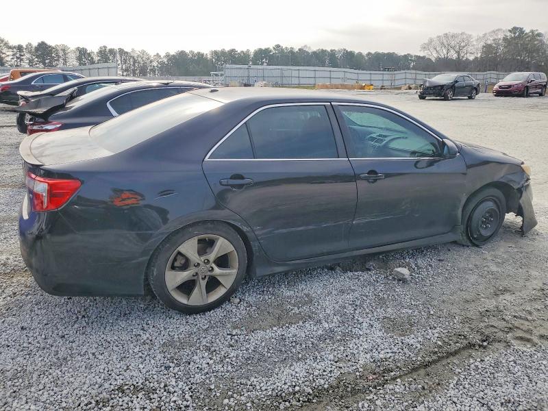 Photo 3 from auction – 2012 TOYOTA CAMRY with VIN 4T1BK1FK3CU014422