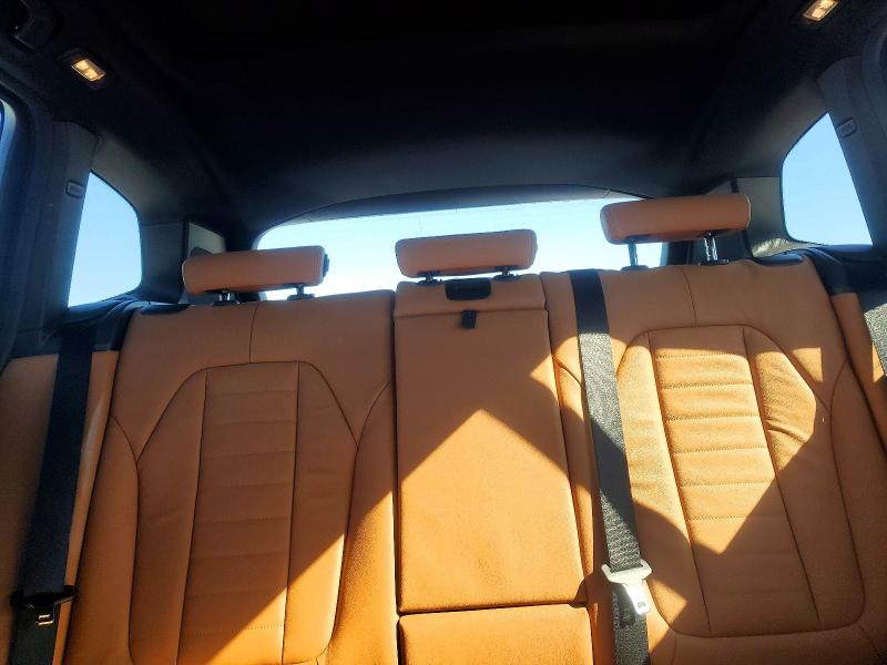 Photo 10 from auction – 2019 BMW X3 XDRIVE3 with VIN 5UXTR9C52KLP88956