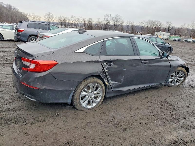 Photo 3 from auction – 2018 HONDA ACCORD with VIN 1HGCV1F15JA242011
