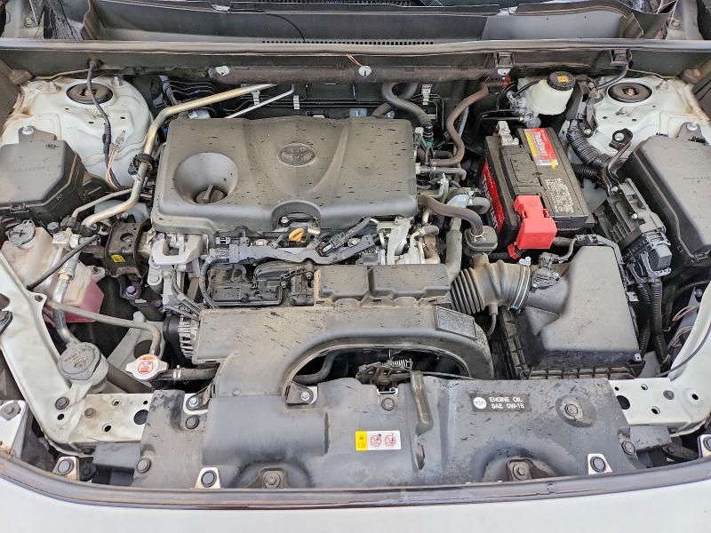 Photo 12 from auction – 2019 TOYOTA RAV4 with VIN 2T3W1RFV2KC003822