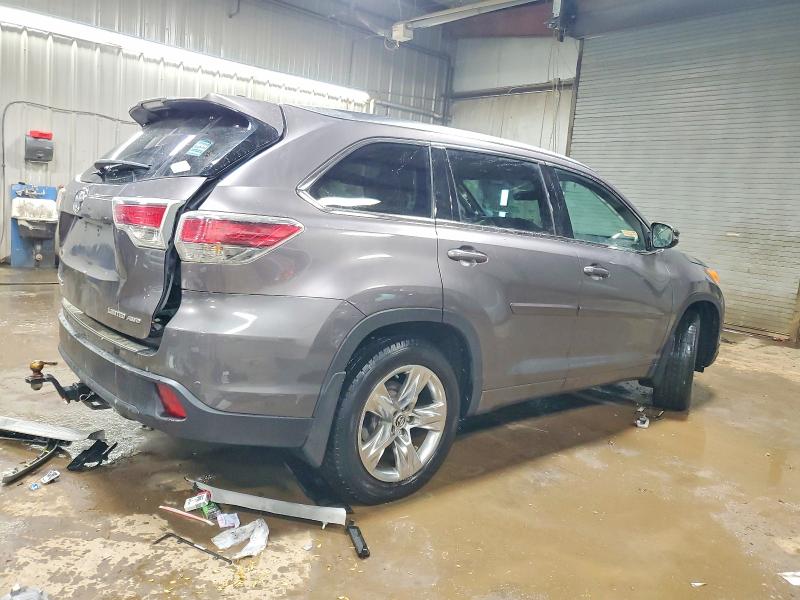 Photo 3 from auction – 2016 TOYOTA HIGHLANDER with VIN 5TDDKRFH5GS248832