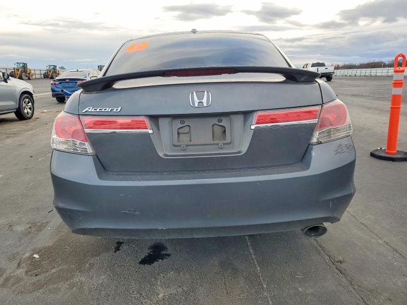 Photo 6 from auction – 2011 HONDA ACCORD EXL with VIN 1HGCP2F86BA094644
