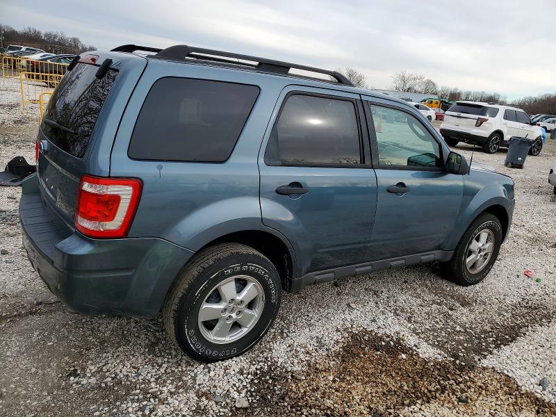 Photo 3 from auction – 2010 FORD ESCAPE XLT with VIN 1FMCU0D75AKB56335