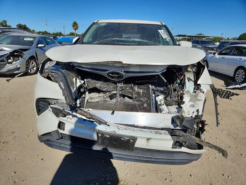 Photo 5 from auction – 2021 TOYOTA HIGHLANDER with VIN 5TDCZRAH8MS038686
