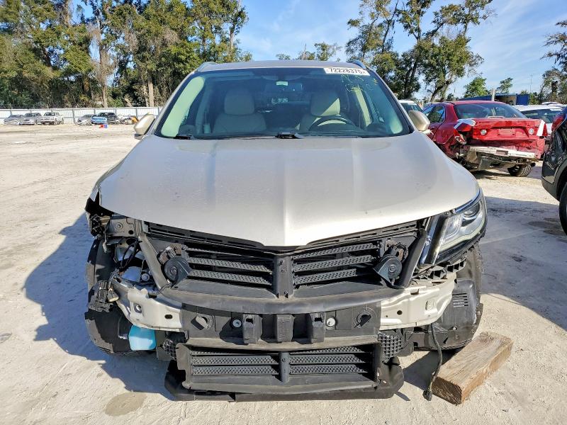 Photo 5 from auction – 2017 LINCOLN MKC RESERV with VIN 5LMCJ3C96HUL36609