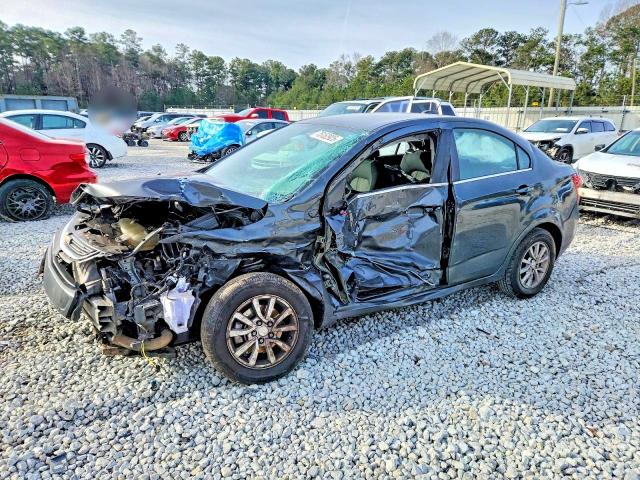 CHEVROLET SONIC 2019 with VIN 1G1JD5SBXK4102205 - Photo from auction