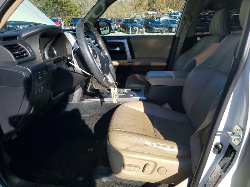 Photo 7 from auction – 2018 TOYOTA 4RUNNER SR with VIN JTEZU5JR4J5181044