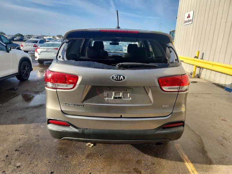 Photo 6 from auction – 2016 KIA SORENTO LX with VIN 5XYPG4A34GG050236