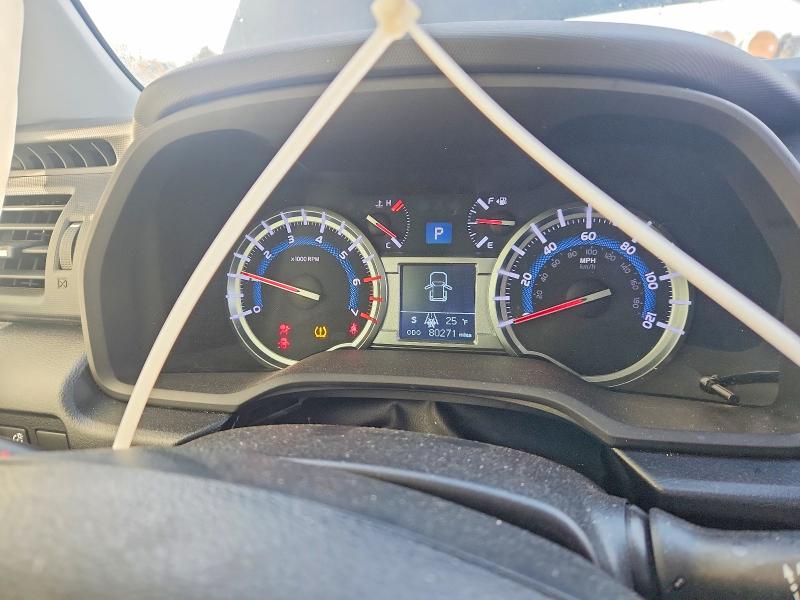 Photo 9 from auction – 2018 TOYOTA 4RUNNER SR with VIN JTEBU5JR8J5596658