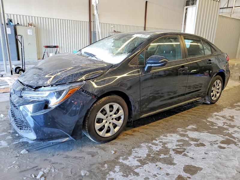 TOYOTA COROLLA LE 2022 with VIN 5YFEPMAE1NP372088 - Photo from auction
