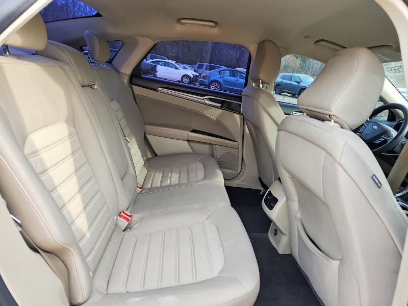 Foto 10 de la subasta – 2020 FORD FUSION con VIN 3FA6P0LU0LR213626