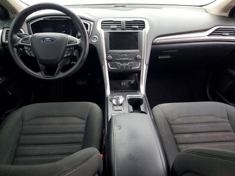Photo 8 from auction – 2019 FORD FUSION with VIN 3FA6P0LU8KR168420