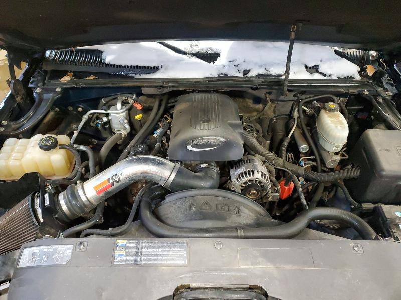 Photo 11 from auction – 2004 CHEVROLET AVALANCHE with VIN 3GNEK12TX4G286753