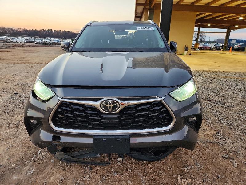 Photo 5 from auction – 2021 TOYOTA HIGHLANDER with VIN 5TDYZRAH1MS516534
