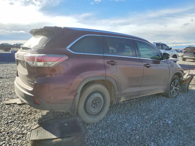Photo 3 from auction – 2016 TOYOTA HIGHLANDER with VIN 5TDJKRFH6GS247515