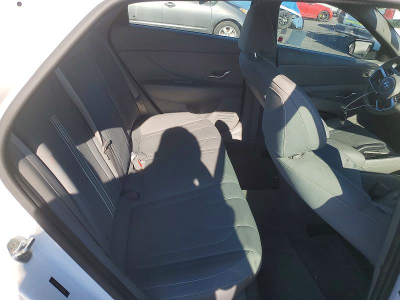 Photo 10 from auction – 2023 HYUNDAI ELANTRA SE with VIN 5NPLM4AG1PH104269