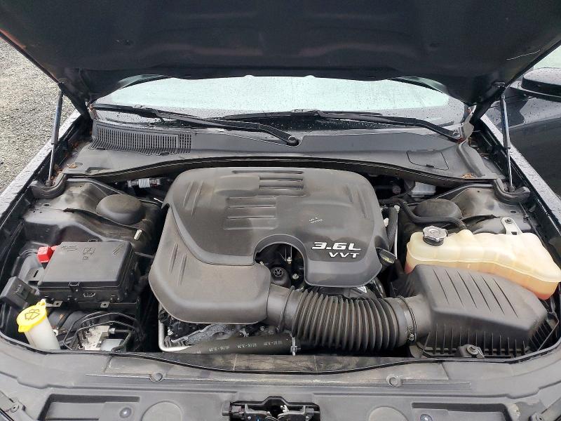 Photo 11 from auction – 2020 CHRYSLER 300 with VIN 2C3CCABG1LH128515
