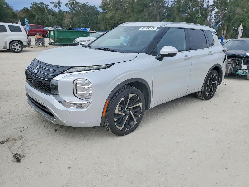 MITSUBISHI OUTLANDER 2022 with VIN JA4J3VA83NZ008734 - Photo from auction