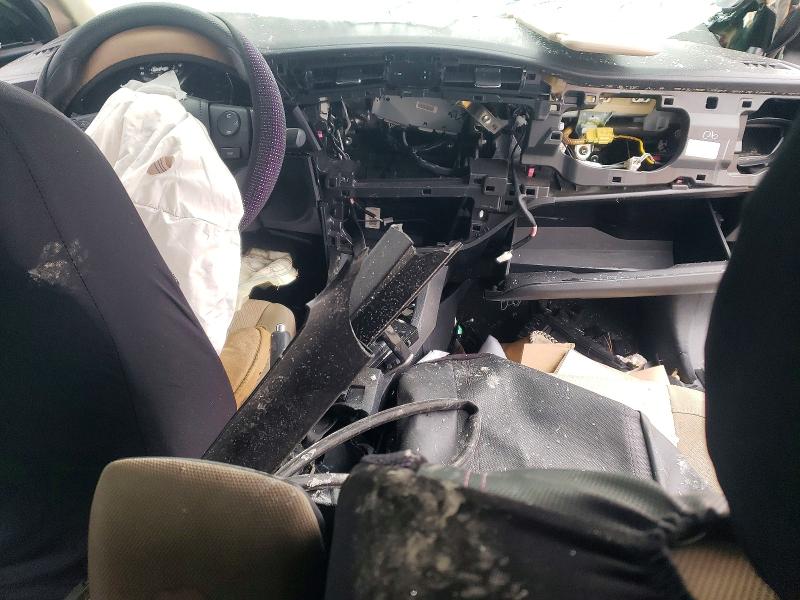 Photo 8 from auction – 2015 TOYOTA COROLLA with VIN 2T1BURHE6FC302442