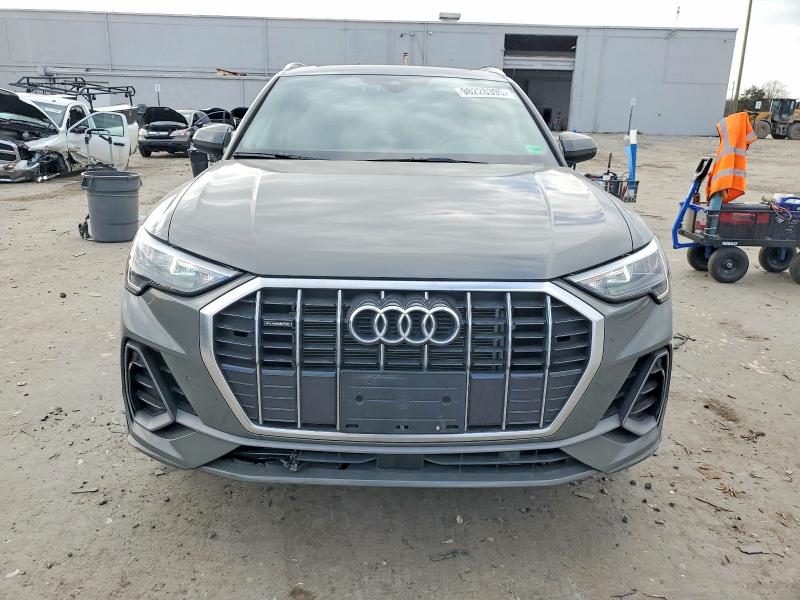 Photo 5 from auction – 2022 AUDI Q3 PREMIUM with VIN WA1DECF32N1113515
