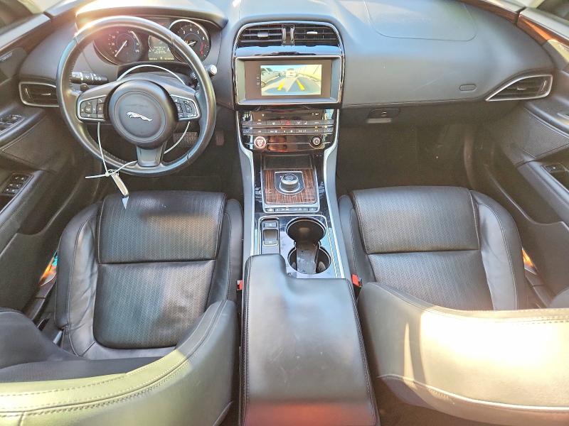 Photo 8 from auction – 2017 JAGUAR XE with VIN SAJAH4BV4HA947823