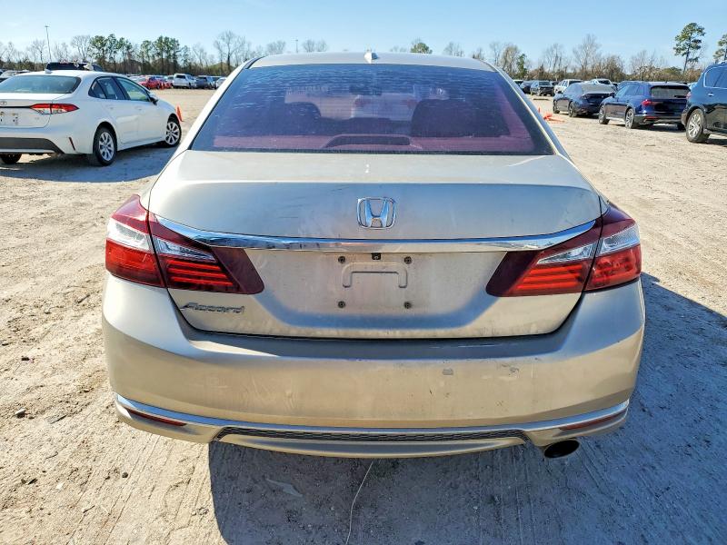 Photo 6 from auction – 2016 HONDA ACCORD with VIN 1HGCR2F75GA028045