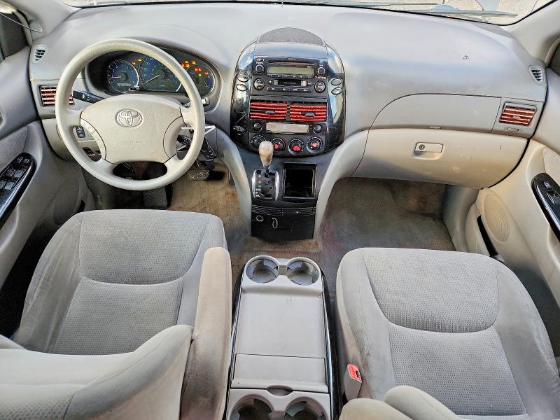 Photo 8 from auction – 2005 TOYOTA SIENNA CE with VIN 5TDZA23C45S331688