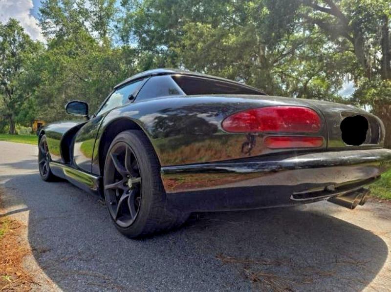 Photo 3 from auction – 2000 DODGE VIPER RT-1 with VIN 1B3ER65E9YV604682