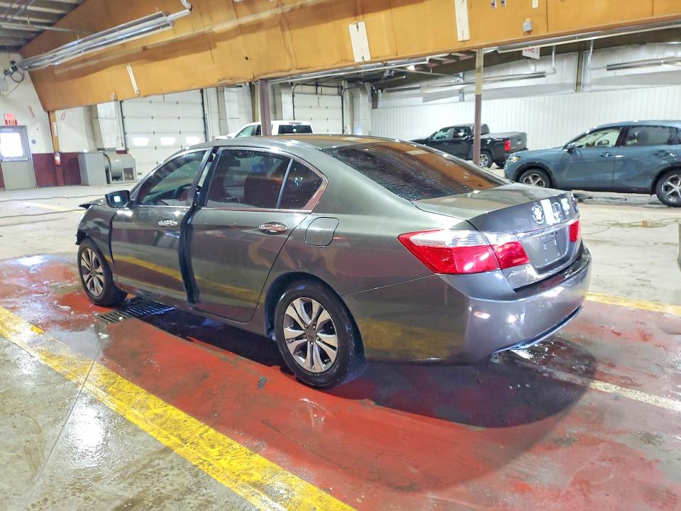 Photo 2 from auction – 2014 HONDA ACCORD with VIN 1HGCR2F37EA183805