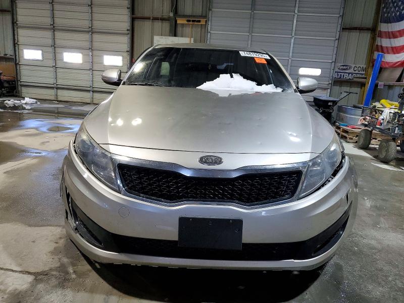 Photo 5 from auction – 2011 KIA OPTIMA with VIN KNAGM4A76B5185955