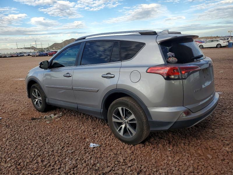 Photo 2 from auction – 2017 TOYOTA RAV4 with VIN 2T3WFREV0HW369157