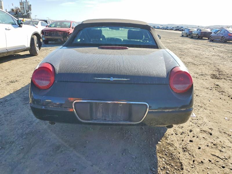 Photo 6 from auction – 2002 FORD THUNDERBIRD with VIN 1FAHP60A12Y120331
