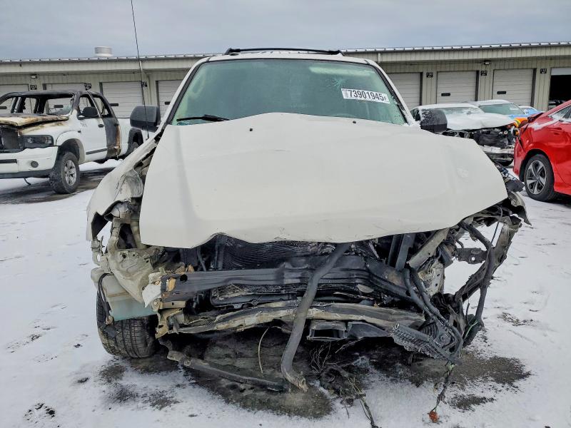Photo 5 from auction – 2012 FORD ESCAPE XLT with VIN 1FMCU0DG3CKA89334