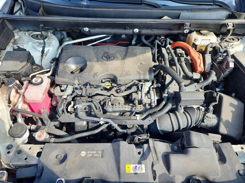 Photo 12 from auction – 2020 TOYOTA RAV with VIN 2T3EWRFV6LW095028