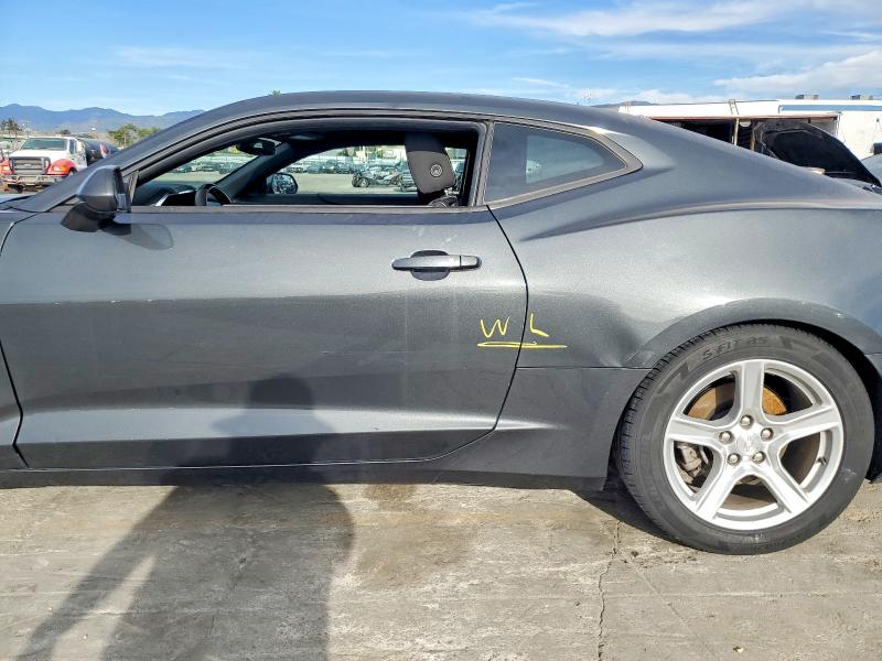 Photo 12 from auction – 2017 CHEVROLET CAMARO LT with VIN 1G1FB1RX3H0154328