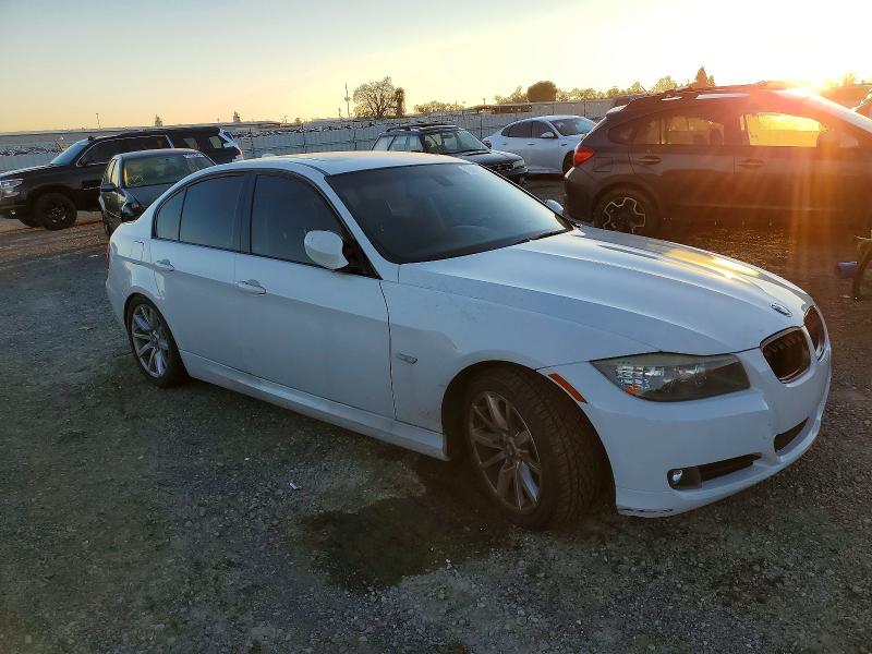 Photo 4 from auction – 2011 BMW 328 I SULE with VIN WBAPH5G56BNM76116