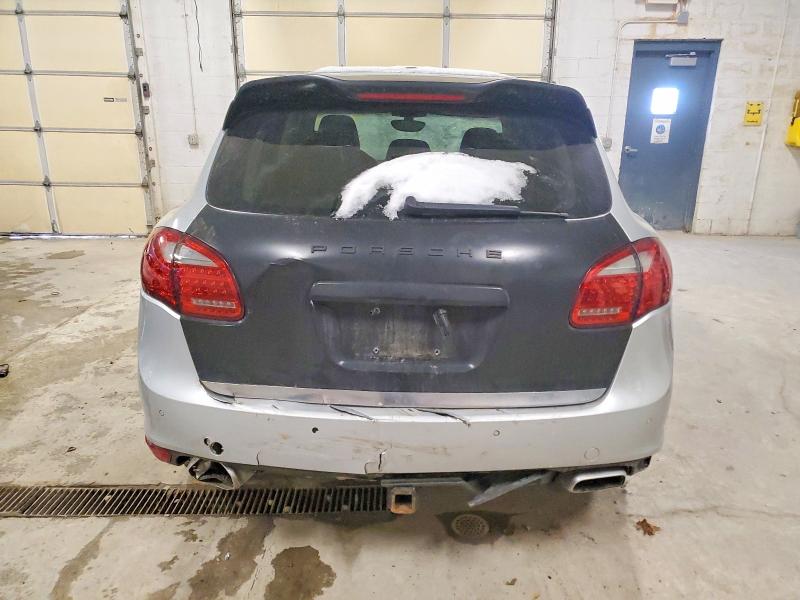 Photo 6 from auction – 2013 PORSCHE CAYENNE with VIN WP1AF2A23DLA32894