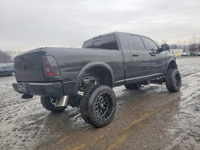 Photo 3 from auction – 2017 RAM 2500 SLT with VIN 3C6UR5ML5HG578649