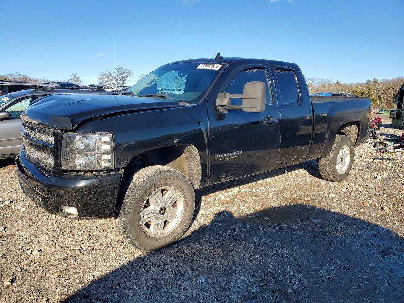 CHEVROLET SILVERADO 2010 with VIN 1GCSKSE35AZ172653 - Photo from auction