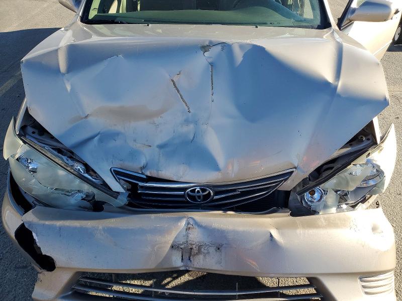 Photo 11 from auction – 2005 TOYOTA CAMRY with VIN 4T1BE32K15U057619
