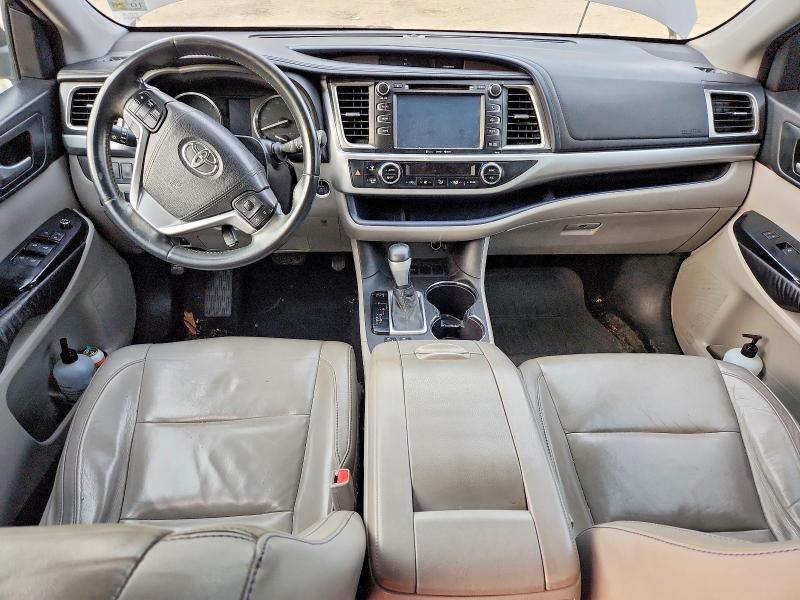 Photo 8 from auction – 2016 TOYOTA HIGHLANDER with VIN 5TDKKRFH3GS144492