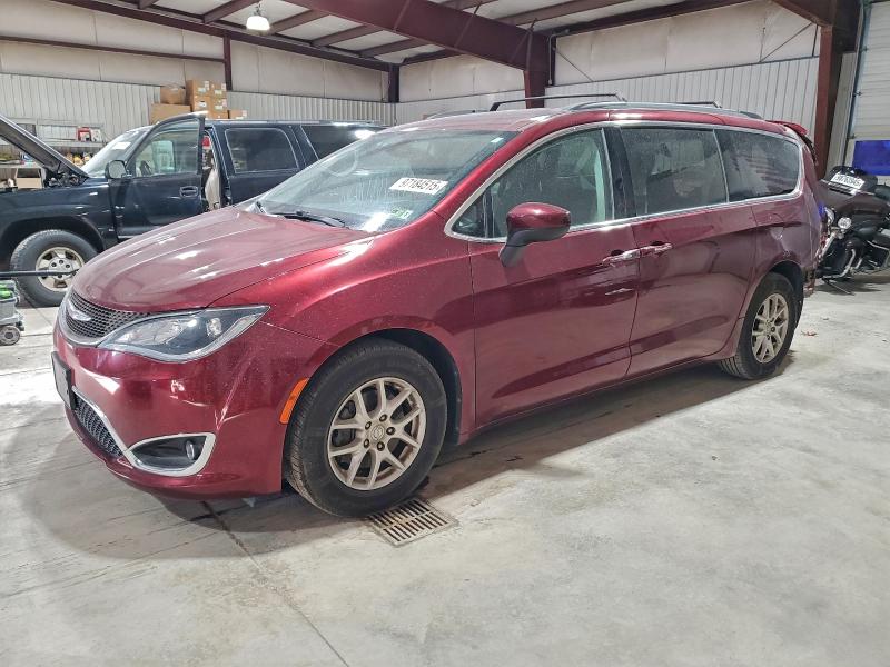 CHRYSLER PACIFICA T 2017 with VIN 2C4RC1BG7HR837232 - Photo from auction