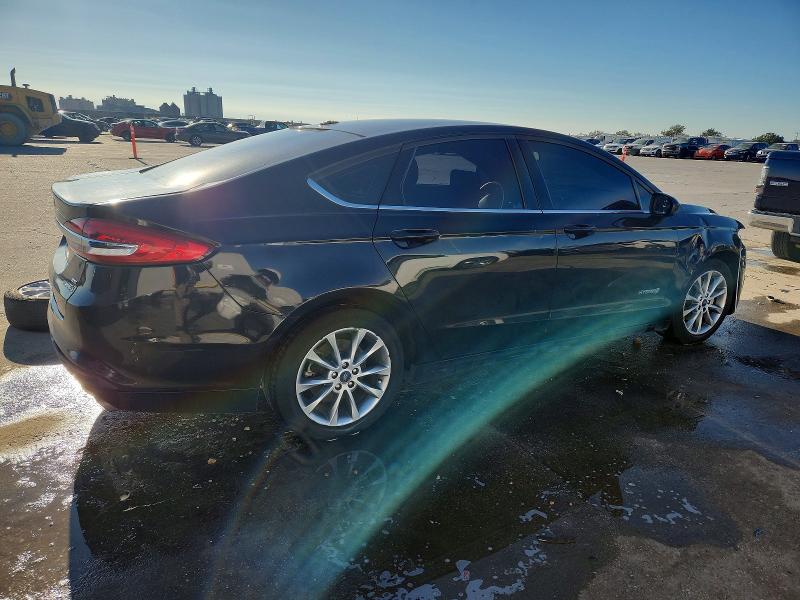 Photo 3 from auction – 2017 FORD FUSION SE with VIN 3FA6P0LU7HR358590