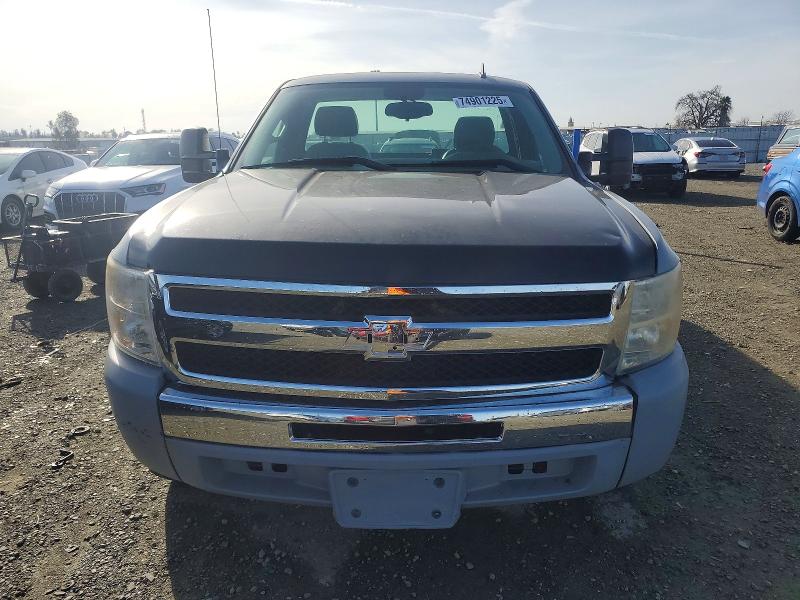 Photo 5 from auction – 2007 CHEVROLET SILVERADO with VIN 1GCEC14X17Z653579